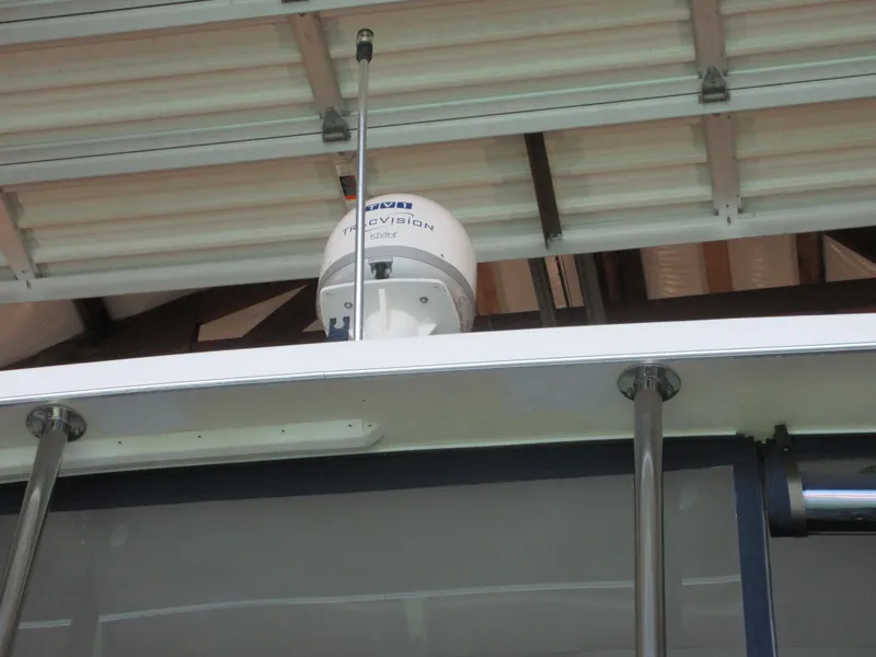 Slide: The Image of Tollycraft 48' Sedan 1982 - 104