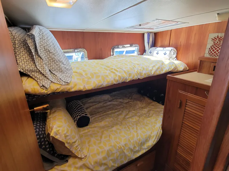 Slide: The Image of Tollycraft 48' Sedan 1982 - 17