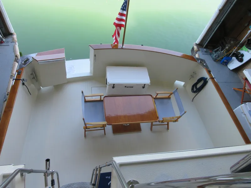 Slide: The Image of Tollycraft 48' Sedan 1982 - 38