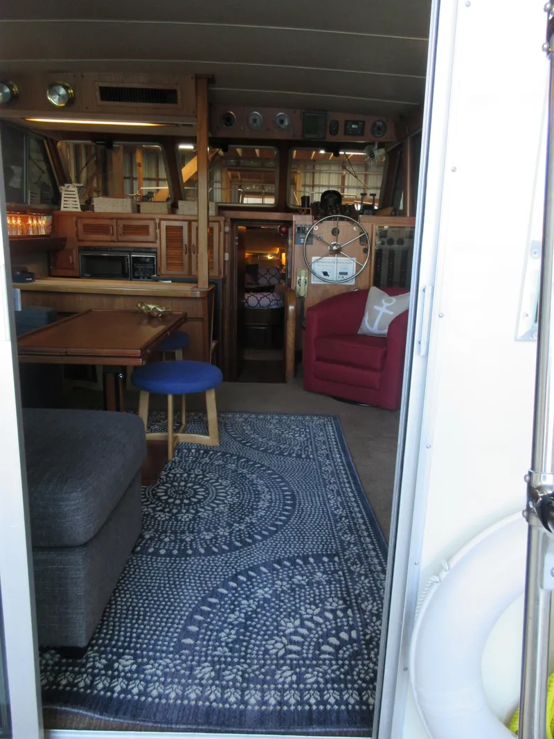 Slide: The Image of Tollycraft 48' Sedan 1982 - 39