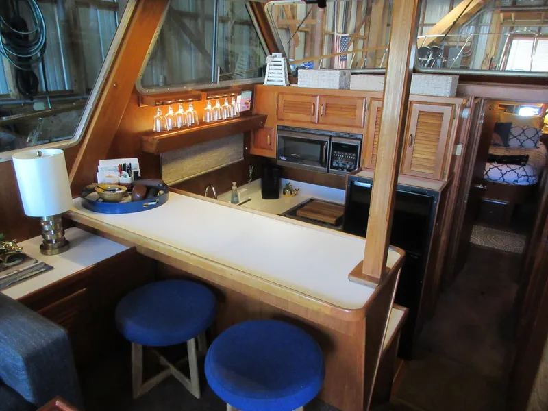 Slide: The Image of Tollycraft 48' Sedan 1982 - 43