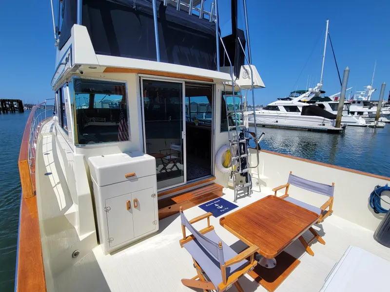 Slide: The Image of Tollycraft 48' Sedan 1982 - 5