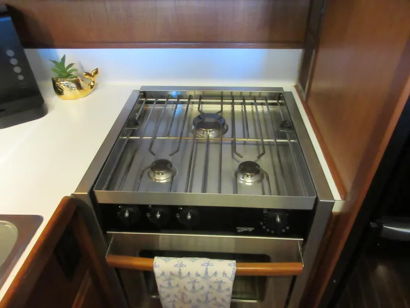 Slide: The Image of Tollycraft 48' Sedan 1982 - 51