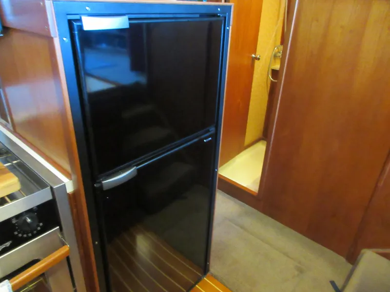 Slide: The Image of Tollycraft 48' Sedan 1982 - 52