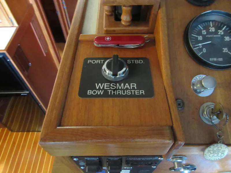 Slide: The Image of Tollycraft 48' Sedan 1982 - 75