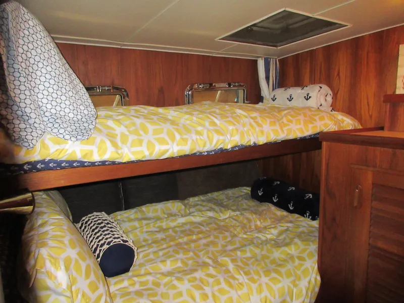 Slide: The Image of Tollycraft 48' Sedan 1982 - 79