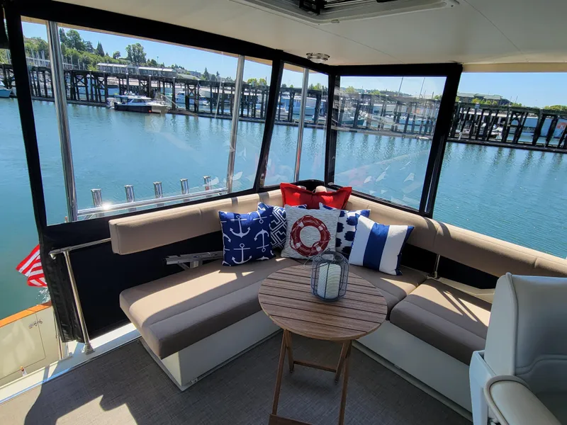 Slide: The Image of Tollycraft 48' Sedan 1982 - 8