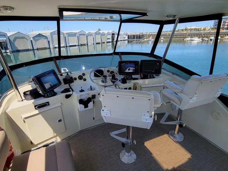 Slide: The Image of Tollycraft 48' Sedan 1982 - 9