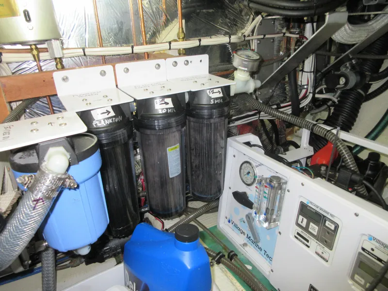 Slide: The Image of Tollycraft 48' Sedan 1982 - 91