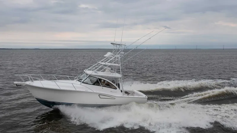 Slide: The Image of Albemarle 36 Express 2025 - 12