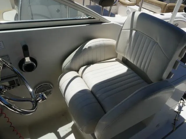 Slide: The Image of Hydra-Sports DL 2200 2008 - 11