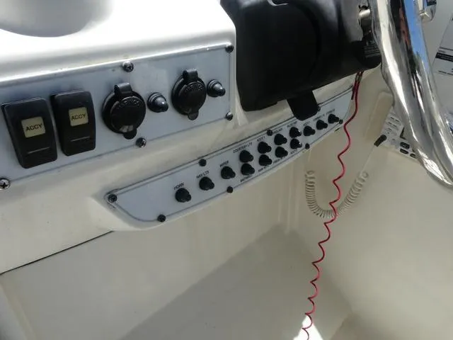 Slide: The Image of Hydra-Sports DL 2200 2008 - 9