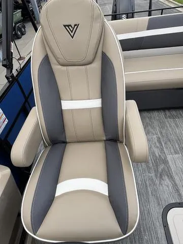 Slide: The Image of Viaggio X22S / DF200ATXSS 2025 - 23