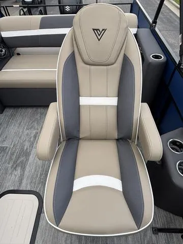 Slide: The Image of Viaggio X22S / DF200ATXSS 2025 - 24