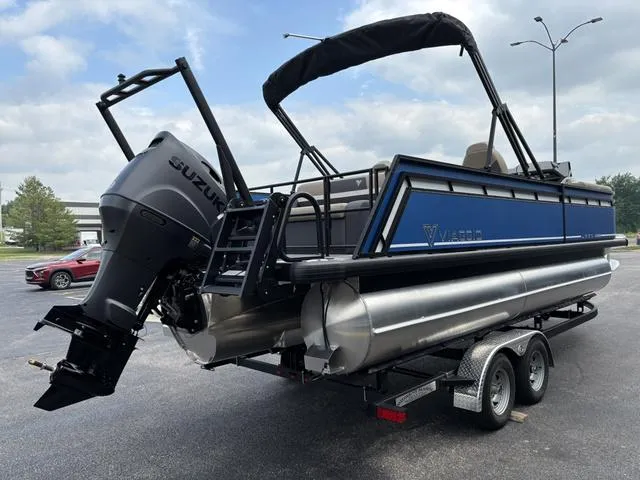 Slide: The Image of Viaggio X22S / DF200ATXSS 2025 - 4