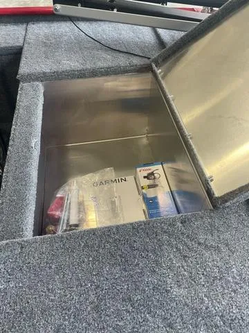 Slide: The Image of Tracker Panfish 17 2025 - 11