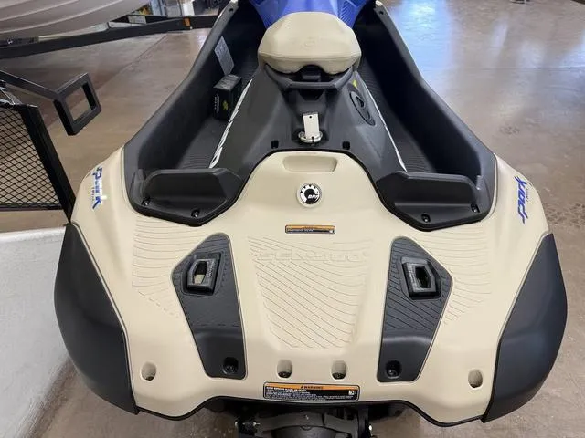 Slide: The Image of Sea-Doo Sparktrixx 2025 - 6