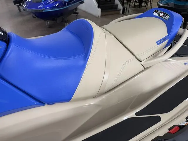 Slide: The Image of Sea-Doo Wake 2025 - 6