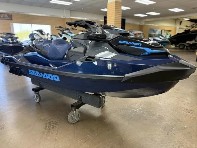 Slide: The Image of Sea-Doo GTX™ 170 Tech, Audio, iDF, iBR 2025 - 3