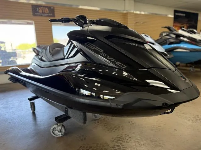 Slide: The Image of Yamaha GP SVHO™ 2024 - 3