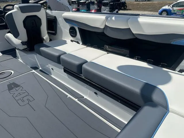 Slide: The Image of Axis Wake Research T Series T250 2025 - 11