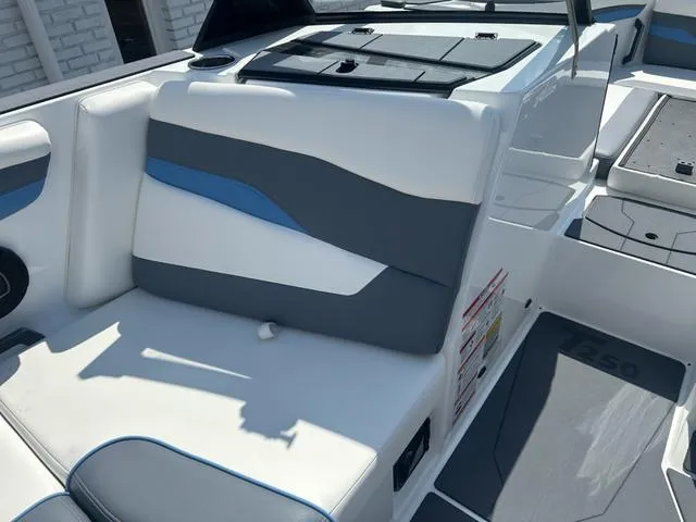 Slide: The Image of Axis Wake Research T Series T250 2025 - 13