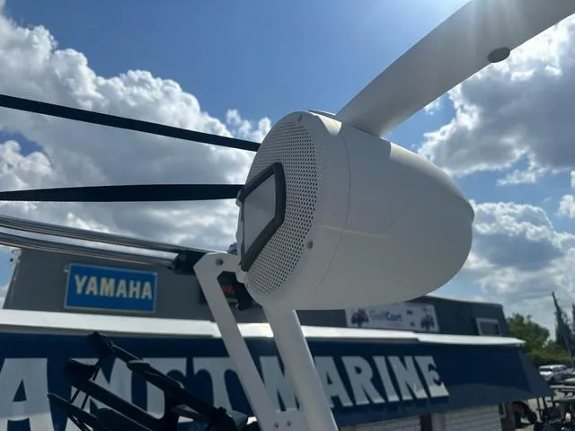 Slide: The Image of Axis Wake Research T Series T250 2025 - 19