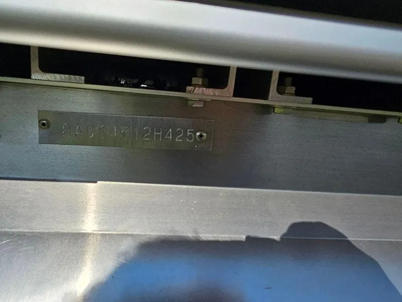 Slide: The Image of 2025 Bentley Elite 253 Admiral Tritoon (XLP3) - 38