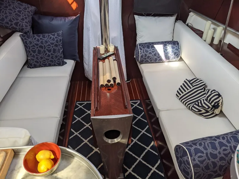 Slide: The Image of Beneteau 35S5 1991 - 12