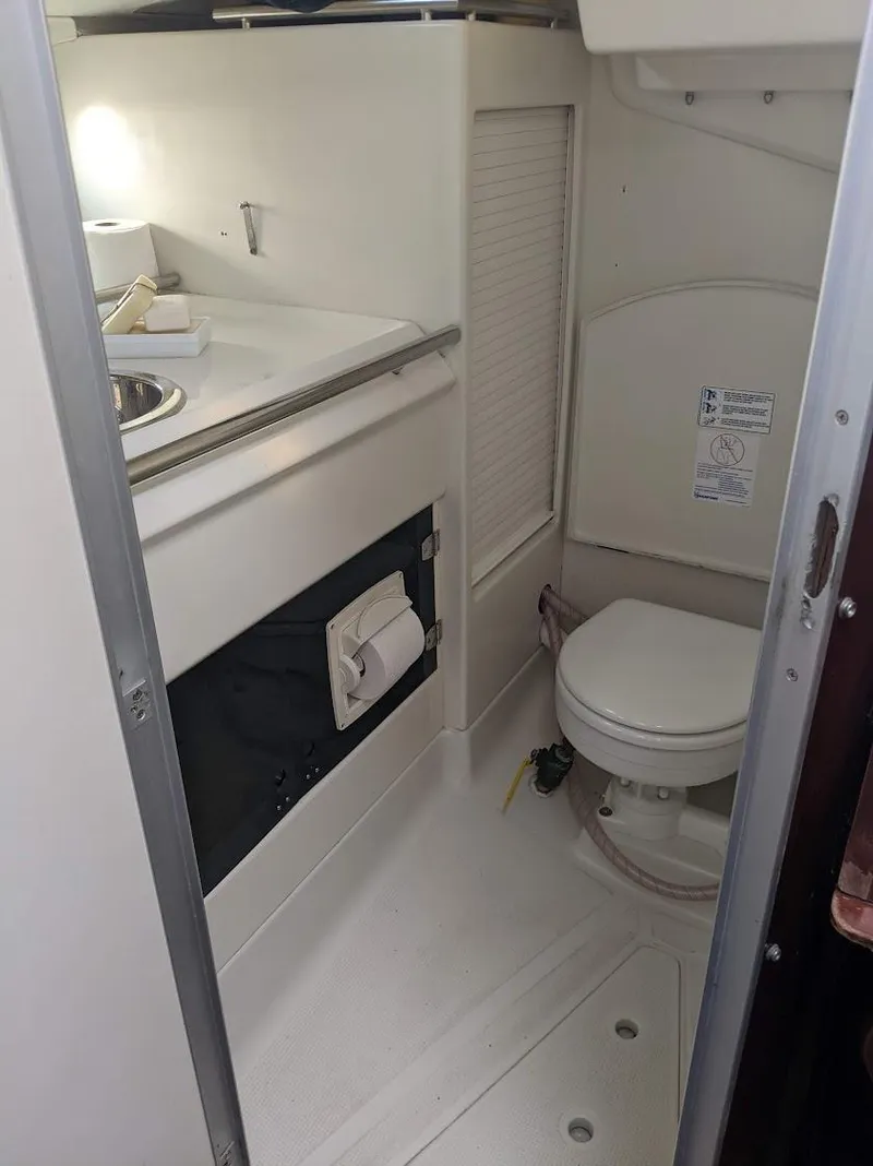 Slide: The Image of Beneteau 35S5 1991 - 17