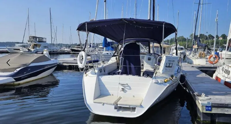 Slide: The Image of Beneteau 35S5 1991 - 3