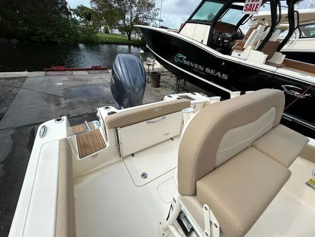 Slide: The Image of Scout 215 XSF 2025 - 2