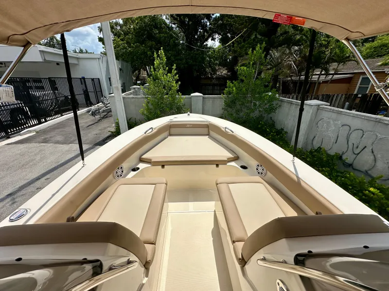 Slide: The Image of Scout 195 Sport Dorado 2025 - 4