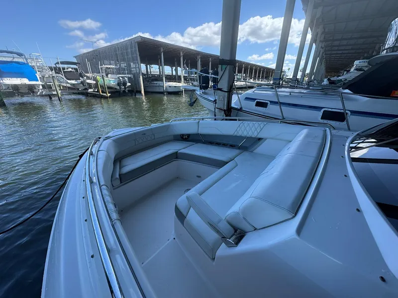 Slide: The Image of Regal 33 SAV 2020 - 19