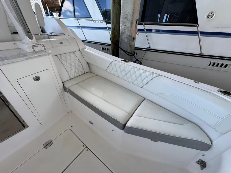 Slide: The Image of Regal 33 SAV 2020 - 46