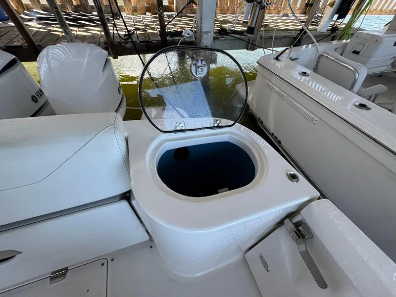 Slide: The Image of Regal 33 SAV 2020 - 50