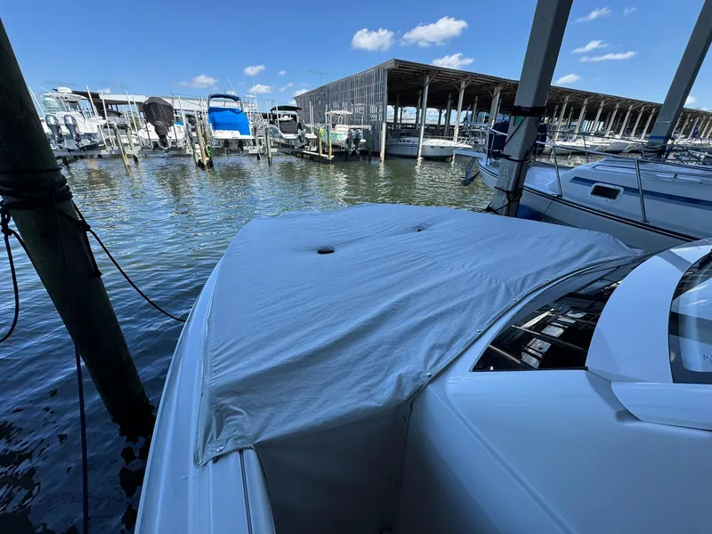 Slide: The Image of Regal 33 SAV 2020 - 61