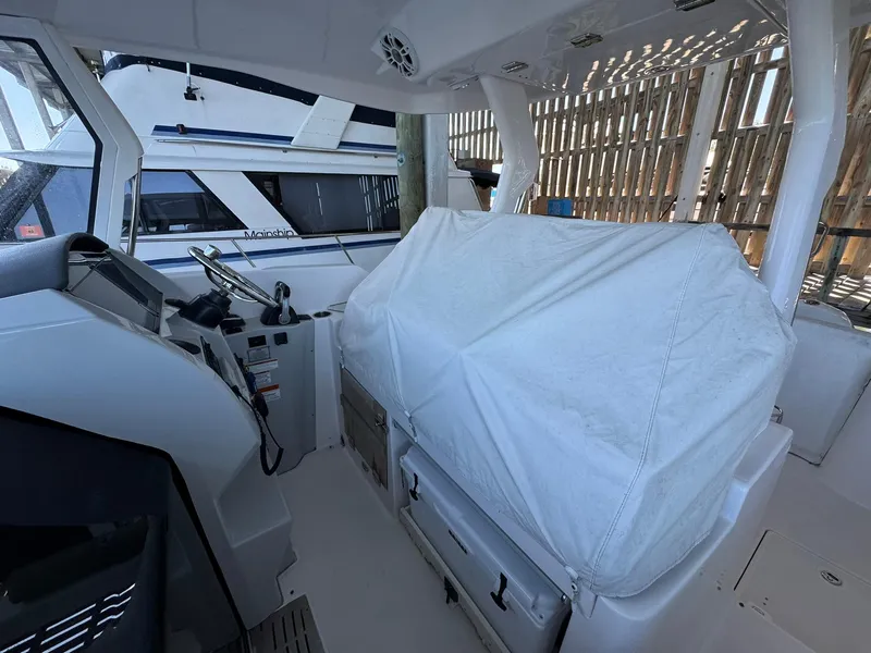 Slide: The Image of Regal 33 SAV 2020 - 62