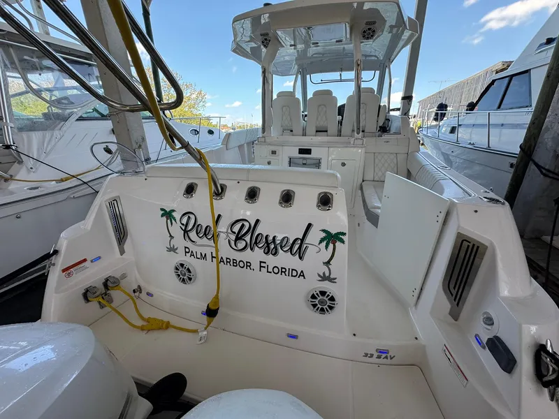 Slide: The Image of Regal 33 SAV 2020 - 7