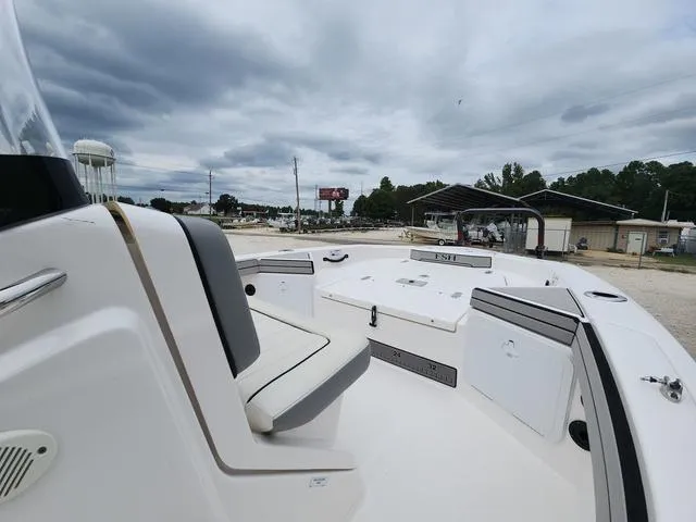 Slide: The Image of Yamaha 190 FSH Deluxe 2020 - 10