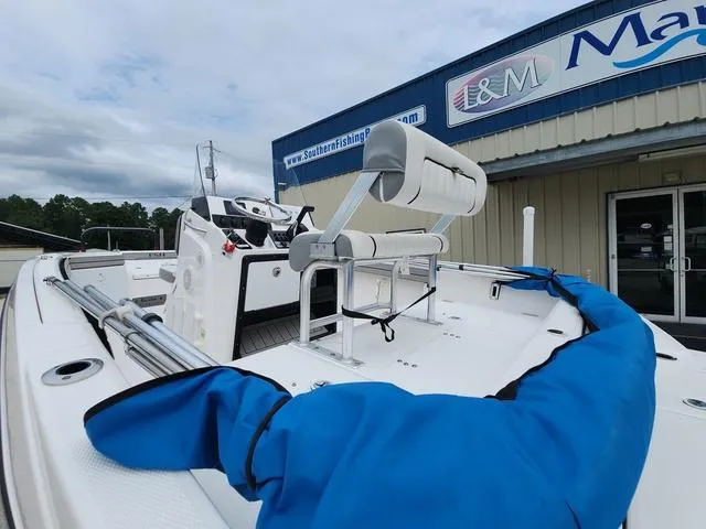 Slide: The Image of Yamaha 190 FSH Deluxe 2020 - 16