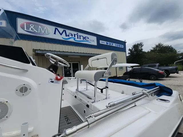 Slide: The Image of Yamaha 190 FSH Deluxe 2020 - 18