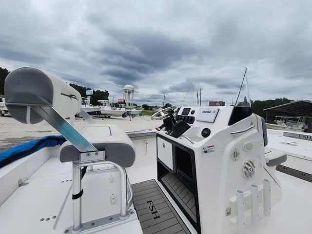 Slide: The Image of Yamaha 190 FSH Deluxe 2020 - 9