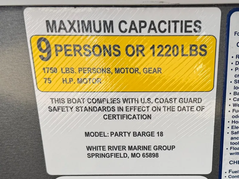 Slide: The Image of Capacity label for 2024 Sun Tracker Party Barge 18 DLX, 9 persons or 1220 lbs. - 24