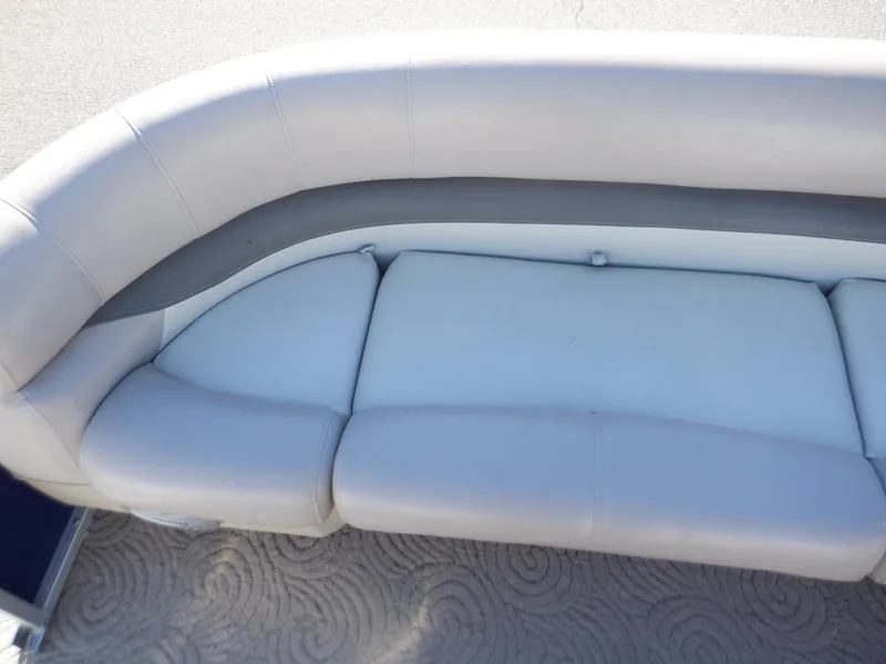 Slide: The Image of 2014 Sun Tracker Party Barge 24 DLX, gray seating, top view. - 30