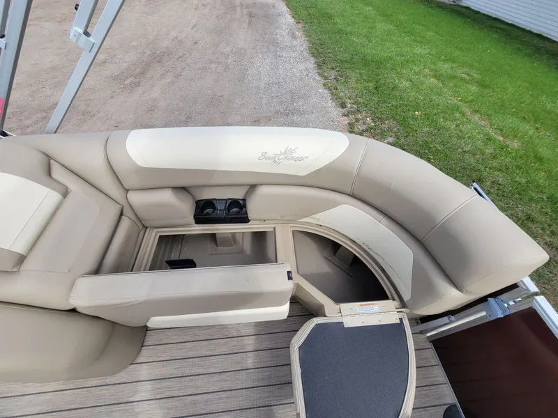 Slide: The Image of SunChaser Geneva Cruise 22 LR DH 2022 - 13