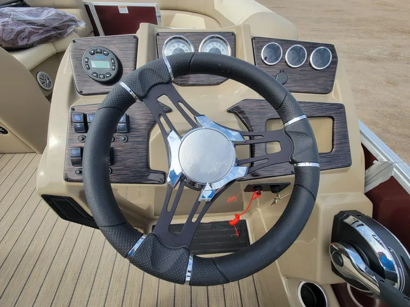 Slide: The Image of SunChaser Geneva Cruise 22 LR DH 2022 - 18