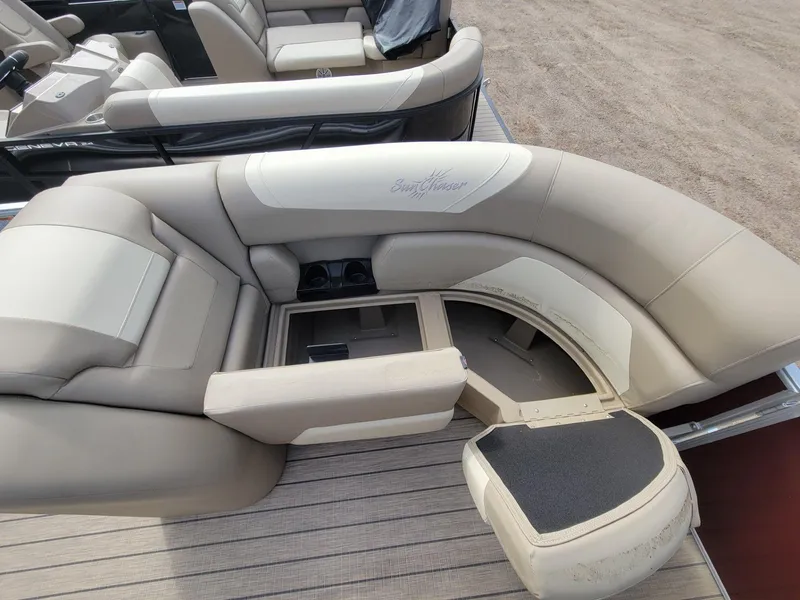 Slide: The Image of SunChaser Geneva Cruise 22 LR DH 2022 - 7