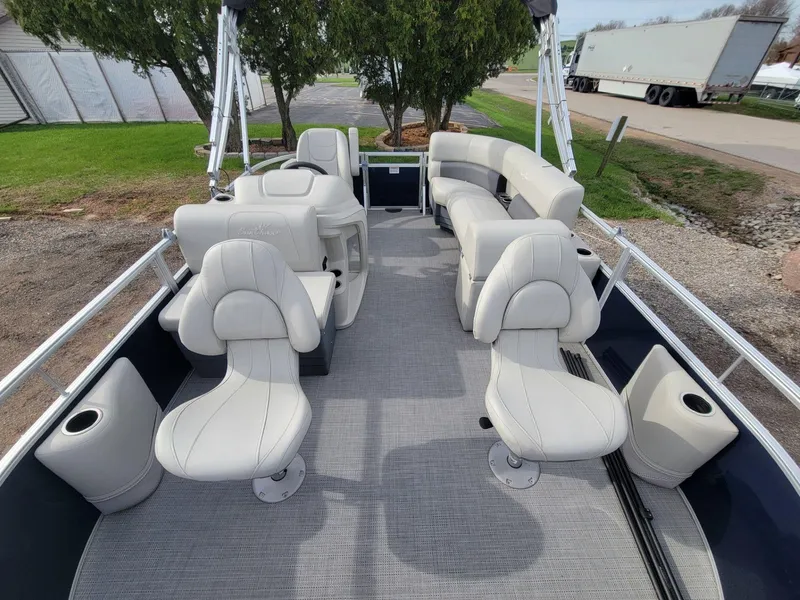Slide: The Image of 2023 SunChaser Vista 16 Fish pontoon boat with spacious seating and modern design. - 9