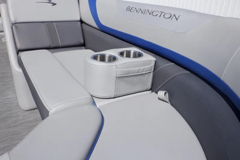 Slide: The Image of 2022 Bennington SX 22 Swingback boat seating with cup holders and stylish upholstery. - 21